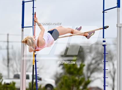 Thumbnail 2 in Bridgeland High School Invitational photogallery.