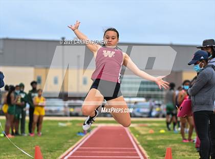Thumbnail 1 in Bridgeland High School Invitational photogallery.