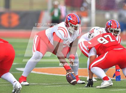 Thumbnail 1 in The Woodlands vs. Duncanville (UIL 6A D1 Football Regional Playoff) photogallery.