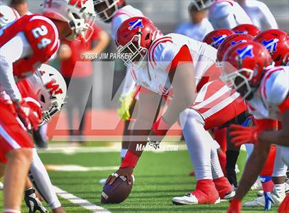 Thumbnail 2 in The Woodlands vs. Duncanville (UIL 6A D1 Football Regional Playoff) photogallery.