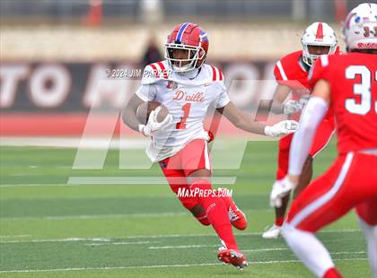 Thumbnail 3 in The Woodlands vs. Duncanville (UIL 6A D1 Football Regional Playoff) photogallery.
