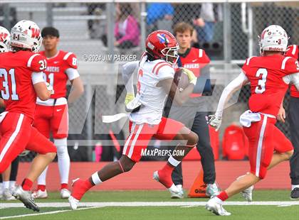 Thumbnail 2 in The Woodlands vs. Duncanville (UIL 6A D1 Football Regional Playoff) photogallery.