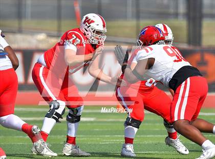 Thumbnail 3 in The Woodlands vs. Duncanville (UIL 6A D1 Football Regional Playoff) photogallery.