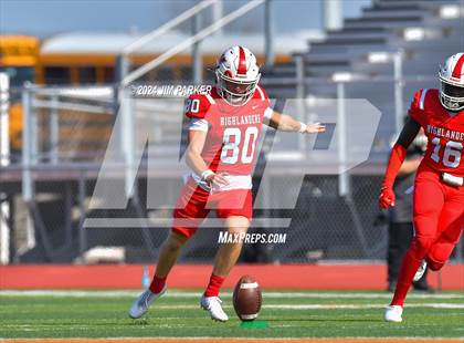 Thumbnail 2 in The Woodlands vs. Duncanville (UIL 6A D1 Football Regional Playoff) photogallery.