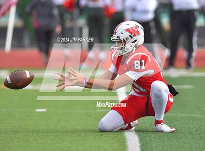 Thumbnail 2 in The Woodlands vs. Duncanville (UIL 6A D1 Football Regional Playoff) photogallery.