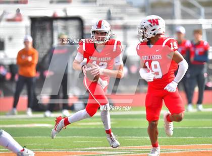 Thumbnail 2 in The Woodlands vs. Duncanville (UIL 6A D1 Football Regional Playoff) photogallery.