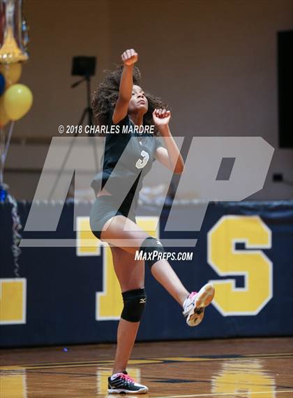 Thumbnail 1 in Cape Fear vs.Overhills  photogallery.