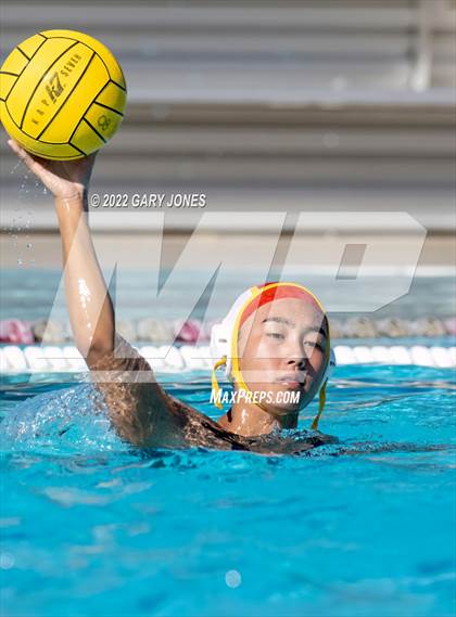 Thumbnail 2 in Whitney vs Sonora photogallery.