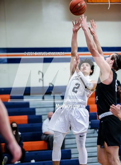 Thumbnail 3 in   Harvard-Westlake @ Chaminade photogallery.