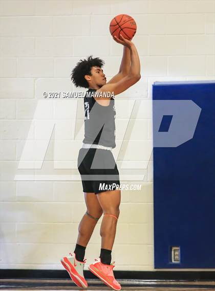 Thumbnail 1 in   Harvard-Westlake @ Chaminade photogallery.