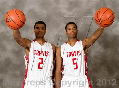 Thumbnail 3 in Miller vs. Fort Bend Travis (MaxPreps Holiday Classic) photogallery.