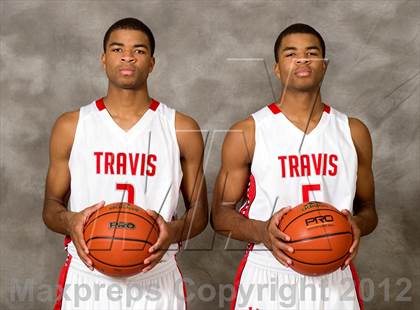 Thumbnail 1 in Miller vs. Fort Bend Travis (MaxPreps Holiday Classic) photogallery.