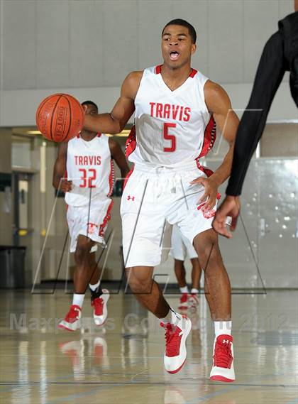 Thumbnail 3 in Miller vs. Fort Bend Travis (MaxPreps Holiday Classic) photogallery.