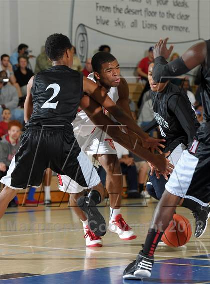 Thumbnail 1 in Miller vs. Fort Bend Travis (MaxPreps Holiday Classic) photogallery.