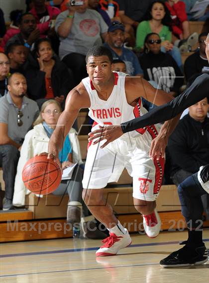 Thumbnail 3 in Miller vs. Fort Bend Travis (MaxPreps Holiday Classic) photogallery.