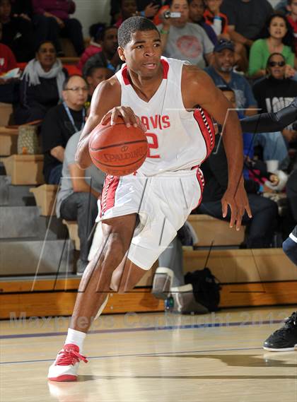 Thumbnail 1 in Miller vs. Fort Bend Travis (MaxPreps Holiday Classic) photogallery.