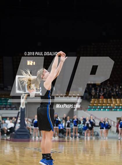 Thumbnail 1 in Grandview vs. Highlands Ranch (CHSAA 5A Great 8) photogallery.