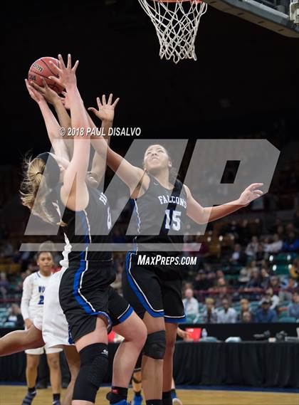 Thumbnail 2 in Grandview vs. Highlands Ranch (CHSAA 5A Great 8) photogallery.