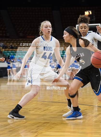 Thumbnail 3 in Grandview vs. Highlands Ranch (CHSAA 5A Great 8) photogallery.