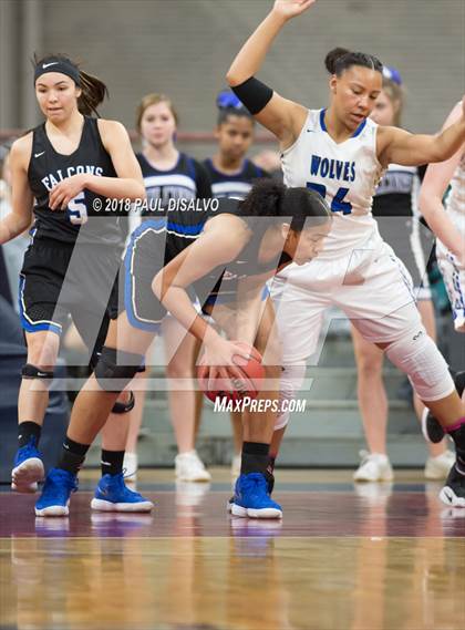 Thumbnail 2 in Grandview vs. Highlands Ranch (CHSAA 5A Great 8) photogallery.