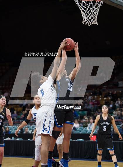 Thumbnail 2 in Grandview vs. Highlands Ranch (CHSAA 5A Great 8) photogallery.