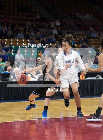 Thumbnail 3 in Grandview vs. Highlands Ranch (CHSAA 5A Great 8) photogallery.