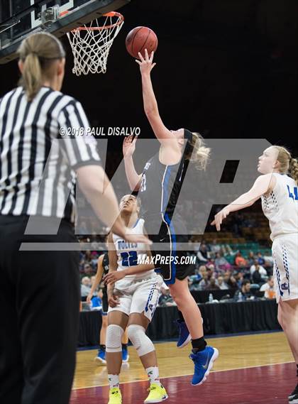 Thumbnail 1 in Grandview vs. Highlands Ranch (CHSAA 5A Great 8) photogallery.