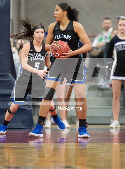 Thumbnail 2 in Grandview vs. Highlands Ranch (CHSAA 5A Great 8) photogallery.
