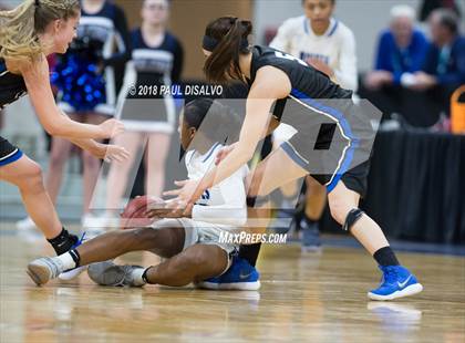 Thumbnail 2 in Grandview vs. Highlands Ranch (CHSAA 5A Great 8) photogallery.