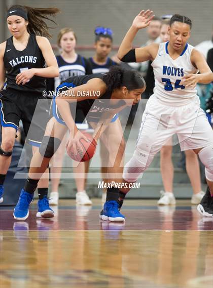 Thumbnail 3 in Grandview vs. Highlands Ranch (CHSAA 5A Great 8) photogallery.