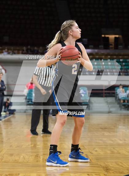 Thumbnail 3 in Grandview vs. Highlands Ranch (CHSAA 5A Great 8) photogallery.