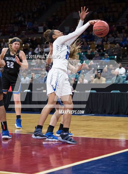 Thumbnail 2 in Grandview vs. Highlands Ranch (CHSAA 5A Great 8) photogallery.
