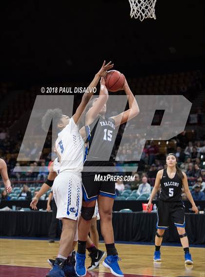 Thumbnail 1 in Grandview vs. Highlands Ranch (CHSAA 5A Great 8) photogallery.
