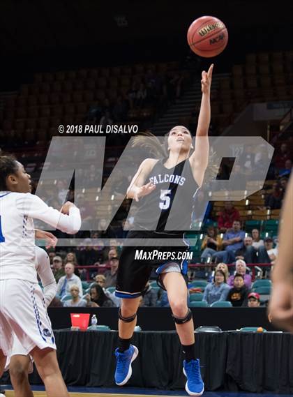 Thumbnail 3 in Grandview vs. Highlands Ranch (CHSAA 5A Great 8) photogallery.