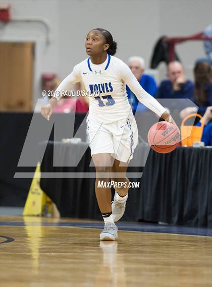 Thumbnail 3 in Grandview vs. Highlands Ranch (CHSAA 5A Great 8) photogallery.