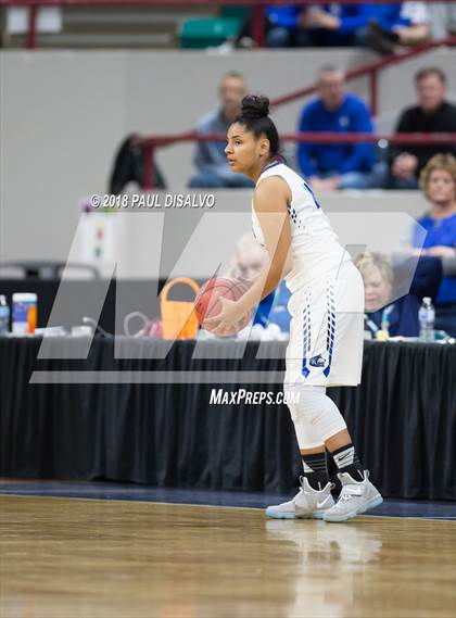 Thumbnail 3 in Grandview vs. Highlands Ranch (CHSAA 5A Great 8) photogallery.