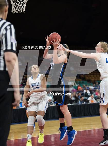 Thumbnail 3 in Grandview vs. Highlands Ranch (CHSAA 5A Great 8) photogallery.
