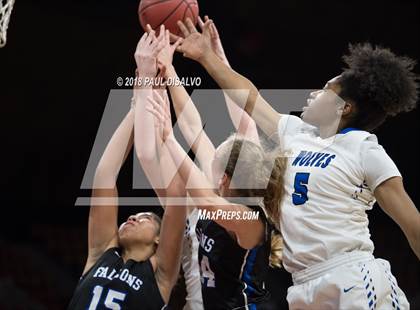 Thumbnail 2 in Grandview vs. Highlands Ranch (CHSAA 5A Great 8) photogallery.
