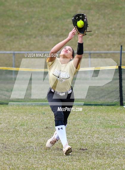 Thumbnail 1 in Lincoln vs Handley photogallery.