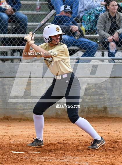 Thumbnail 1 in Lincoln vs Handley photogallery.