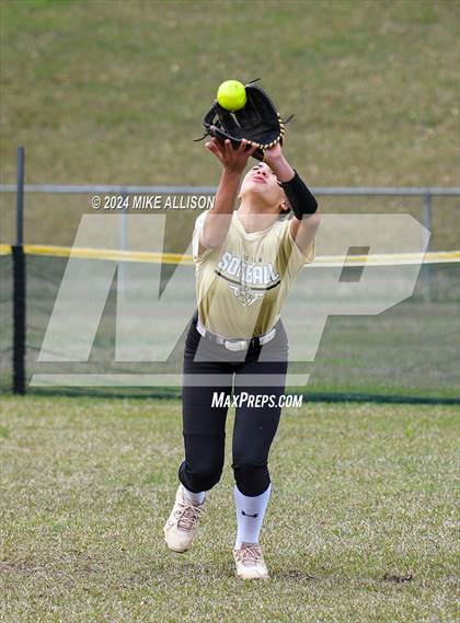 Thumbnail 2 in Lincoln vs Handley photogallery.