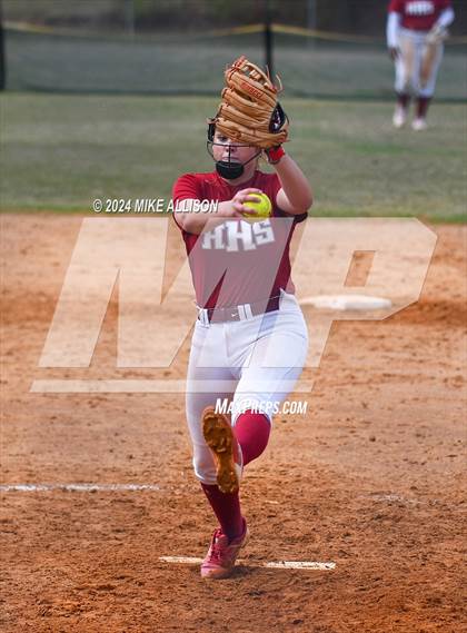 Thumbnail 3 in Lincoln vs Handley photogallery.