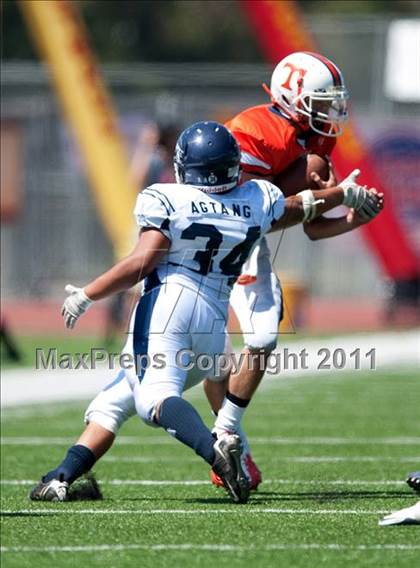 Thumbnail 2 in Timpview vs. Bakersfield (Mission Viejo Football Classic) photogallery.