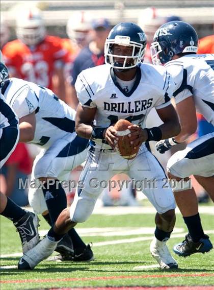 Thumbnail 1 in Timpview vs. Bakersfield (Mission Viejo Football Classic) photogallery.