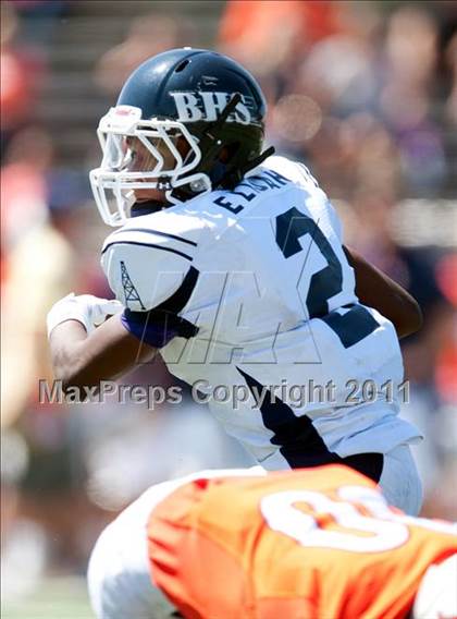 Thumbnail 1 in Timpview vs. Bakersfield (Mission Viejo Football Classic) photogallery.