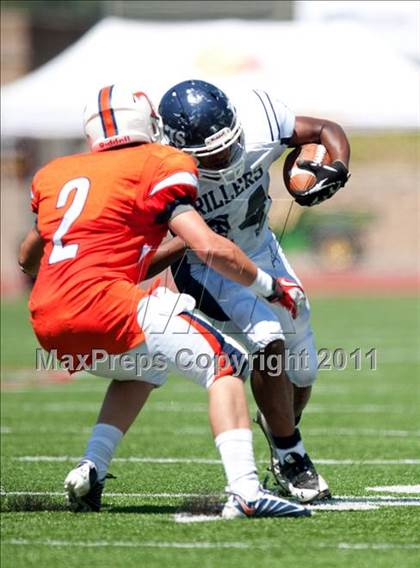 Thumbnail 3 in Timpview vs. Bakersfield (Mission Viejo Football Classic) photogallery.