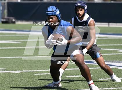 Thumbnail 2 in St. John Bosco vs. Serra (Brave 8 Invitational) photogallery.