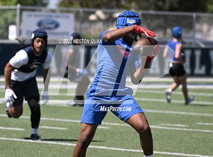 Thumbnail 3 in St. John Bosco vs. Serra (Brave 8 Invitational) photogallery.