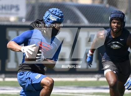 Thumbnail 3 in St. John Bosco vs. Serra (Brave 8 Invitational) photogallery.