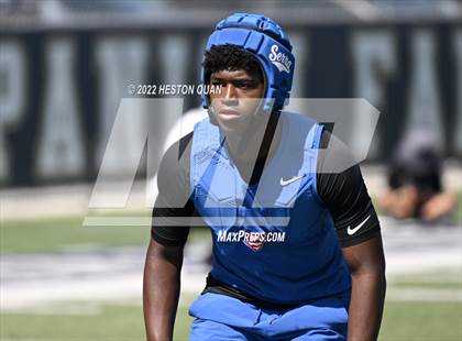 Thumbnail 2 in St. John Bosco vs. Serra (Brave 8 Invitational) photogallery.
